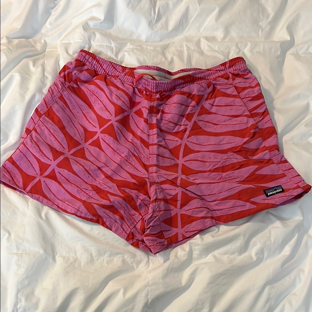 Women Patagonia baggies 5”